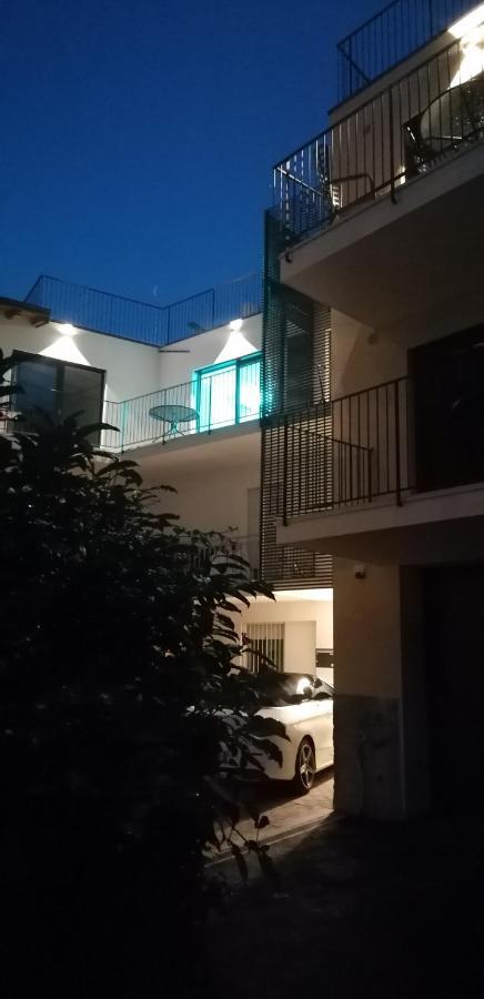 New Marina Apartments Торри-дель-Бенако Экстерьер фото
