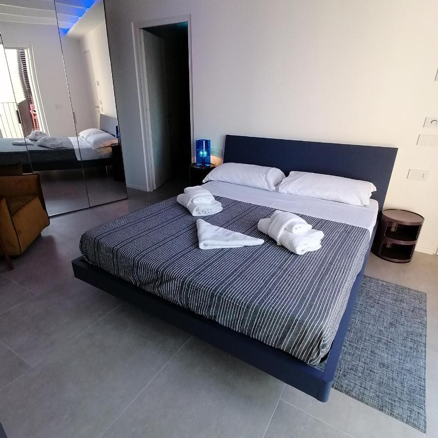 New Marina Apartments Торри-дель-Бенако Экстерьер фото